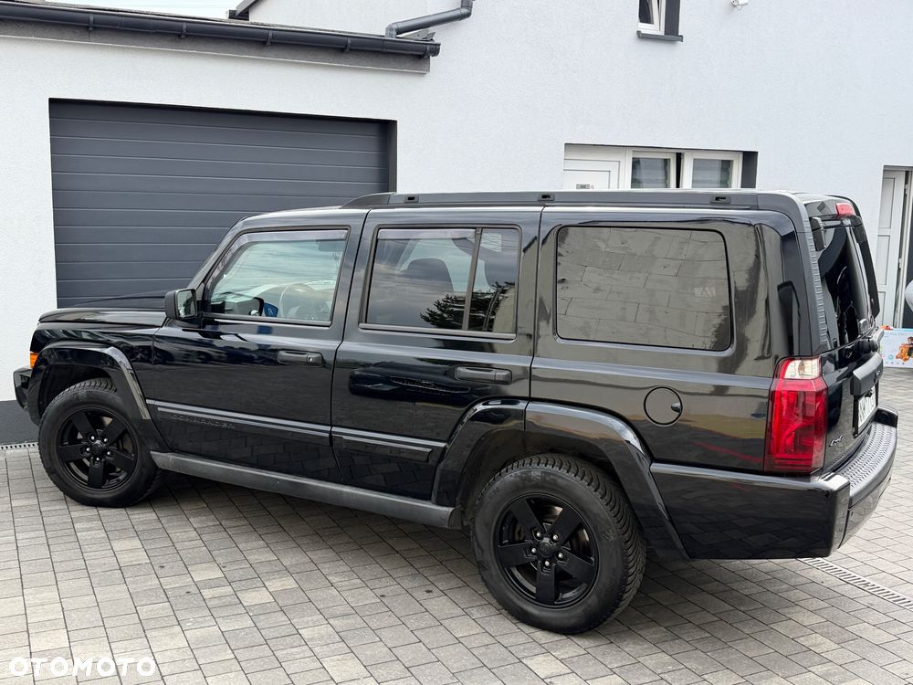 Jeep Commander - 24