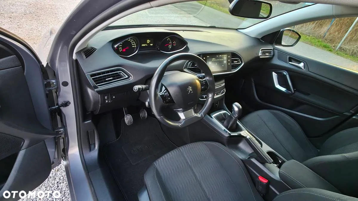 Peugeot 308 - 18