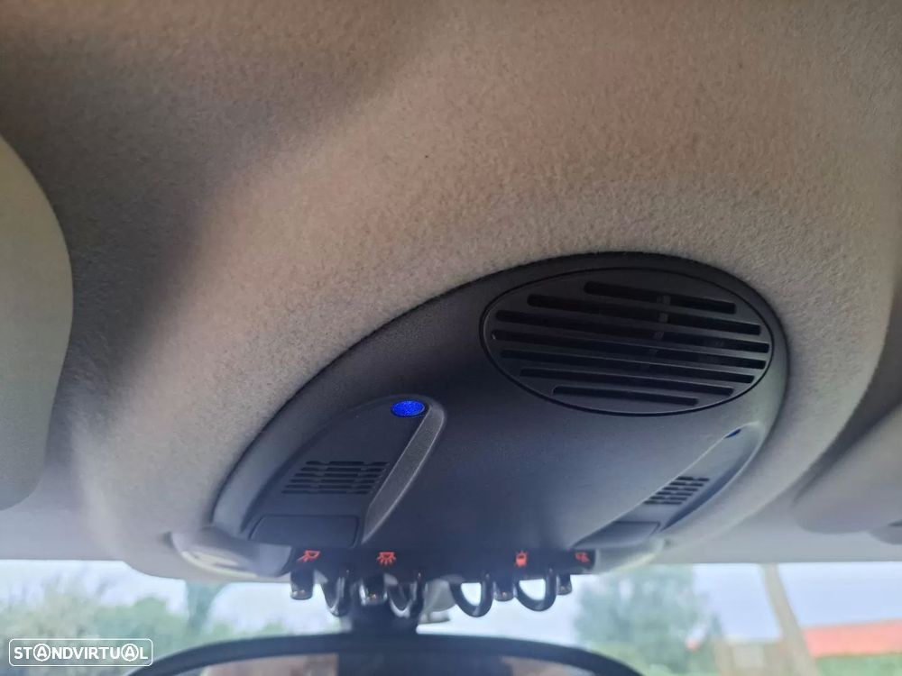 MINI 3 Portas One D - 11