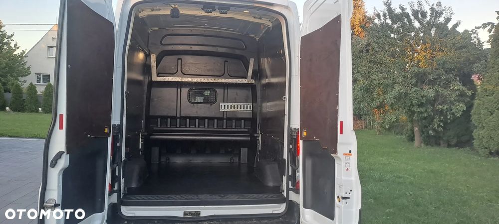 Ford Transit - 8