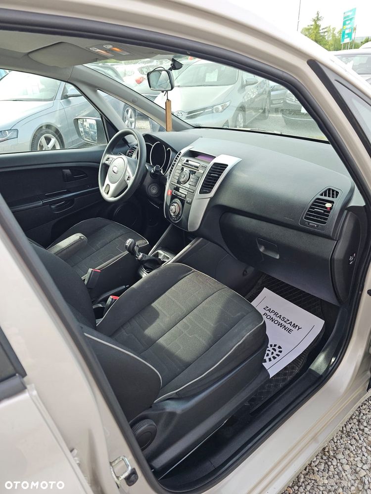Kia Venga 1.4 CRDi L - 11