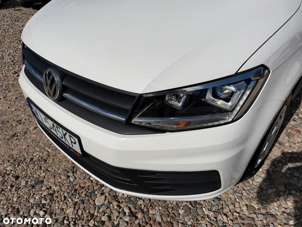 Volkswagen CADDY VAN MINIBUS 5cio Osobowy z Homologacją cięż. N1. Ładowność 707kg +5os. Mocny 2.0TDI Euro6, Bogate wyposażenie Reflektory Bi-KSENONOWE + Światła LED, Kierownica skórzana wielofunkcyjna, Tempamat, Ogranicznik, St. Radia oraz pełen komputer z kier. Czujniki cofania, Bezwypadkowy pełen serwis ASO VW - 38