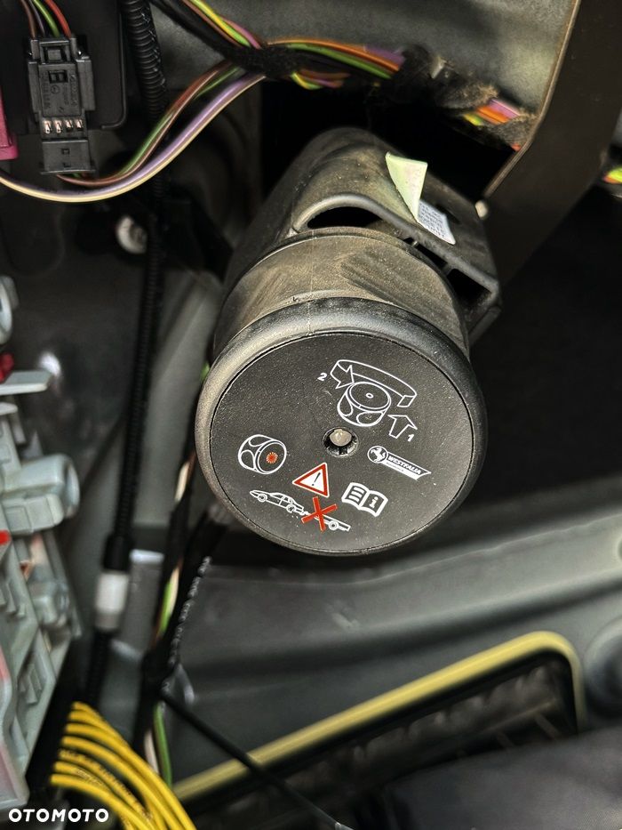 Mercedes-Benz Klasa C 220 CDI DPF Automatik BlueEFFICIENCY Avantgarde - 31