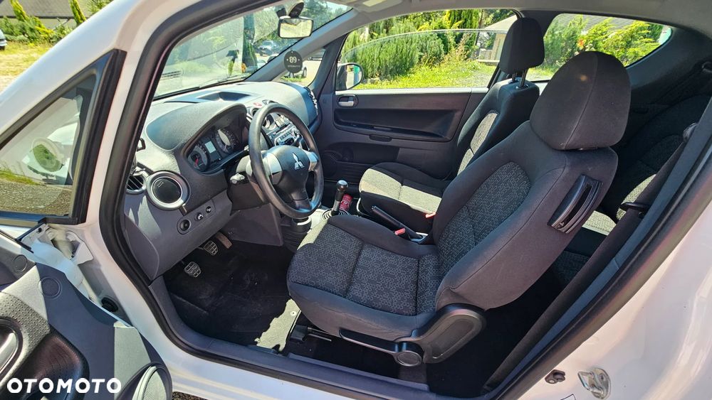 Mitsubishi Colt 1.1 Inform EU5 - 13