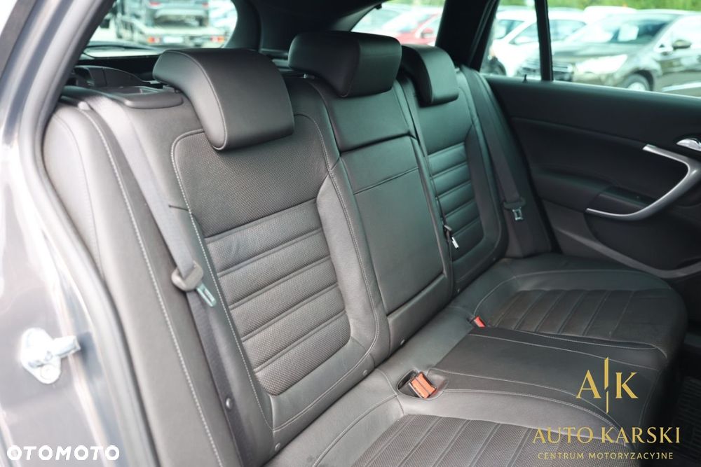 Opel Insignia - 38