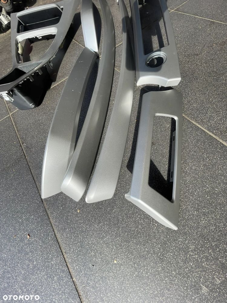 Bmw E90 Dekory srebrne - 2