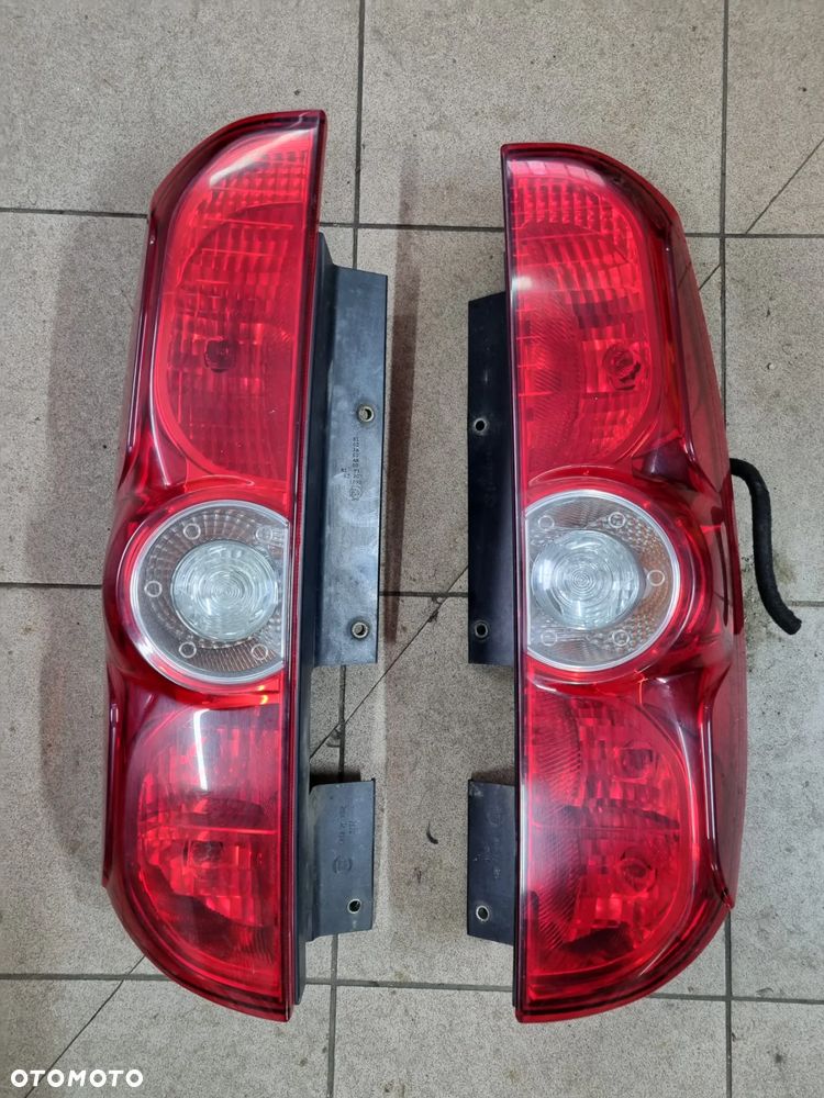 LAMPA LEWA PRAWA TYŁ OPEL COMBO D FIAT DOBLO 3 III 10-20r. - 1