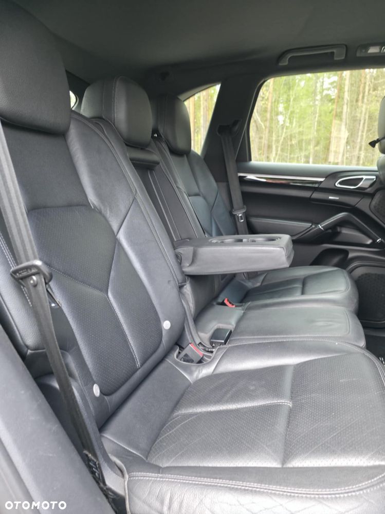 Porsche Cayenne - 15