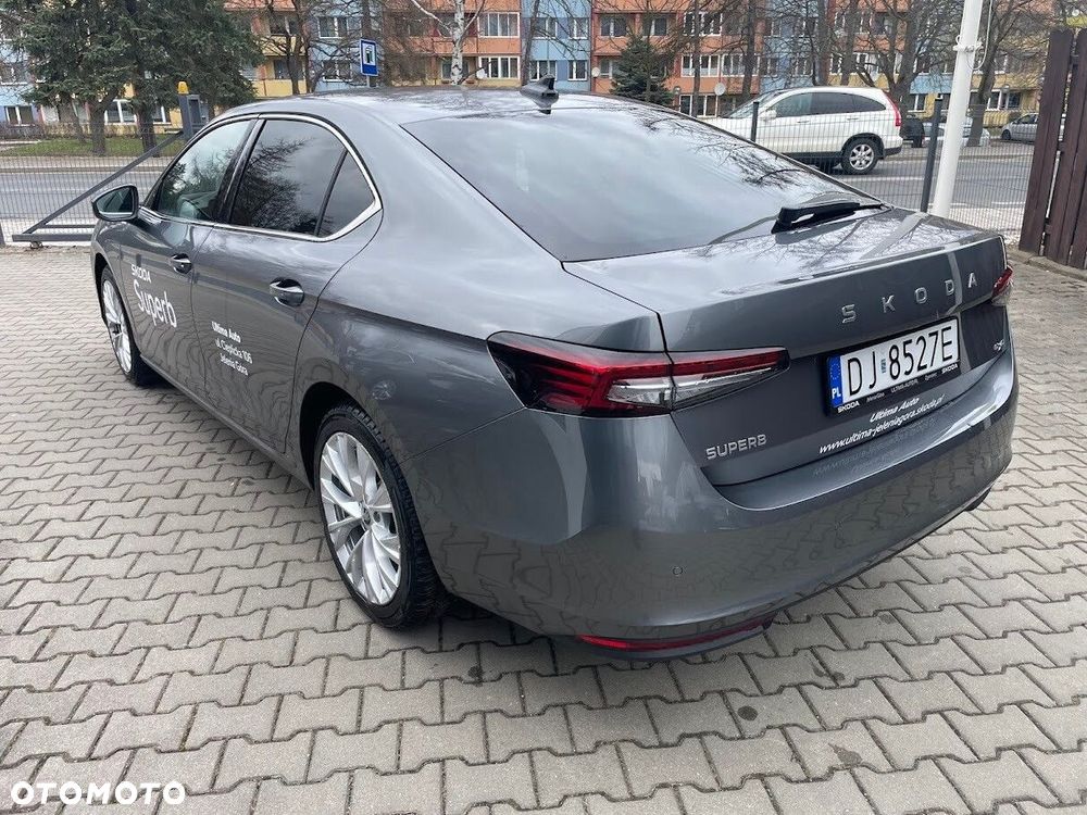 Skoda Superb 2.0 TDI SCR 4x4 Edition 130 DSG - 3