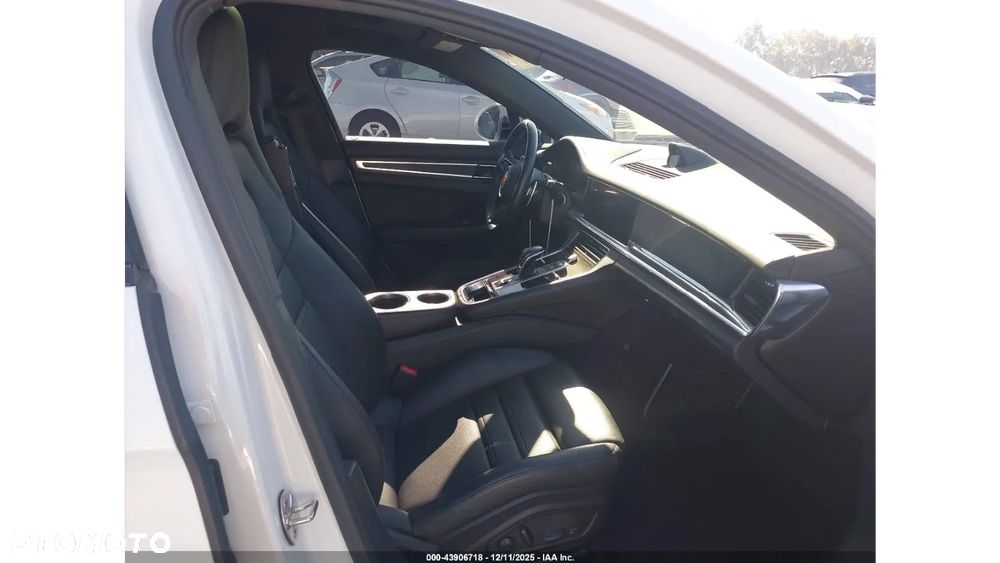 Porsche Panamera - 10
