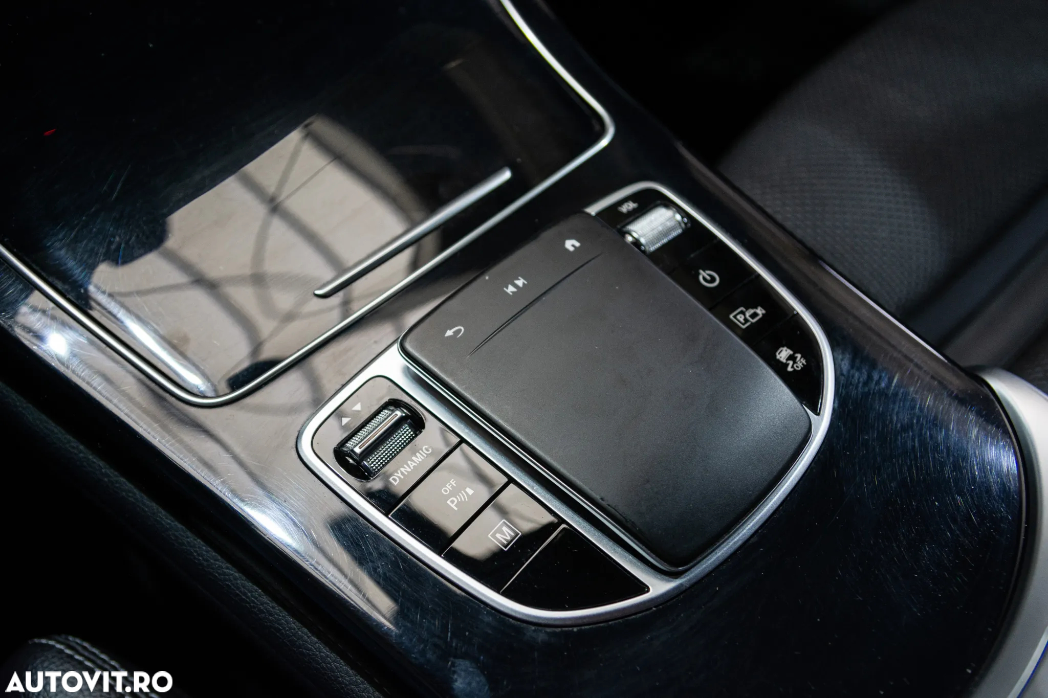 Mercedes-Benz GLC Coupe 300 de 4Matic 9G-TRONIC - 16