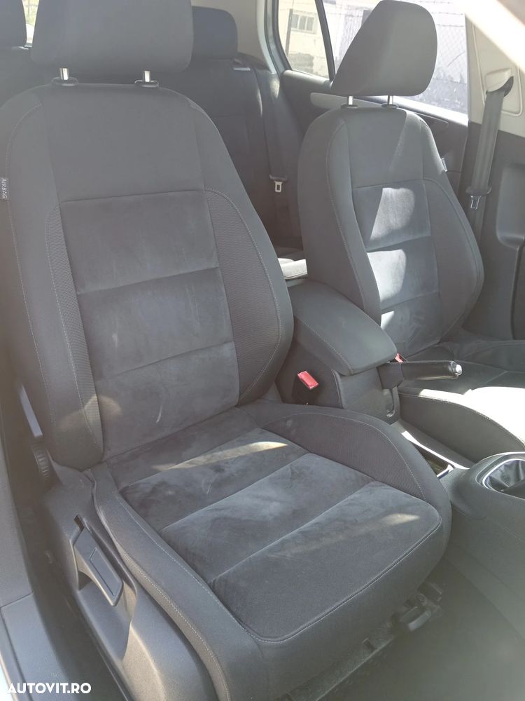 VOLKSWAGEN Golf 2010 — imagine 14