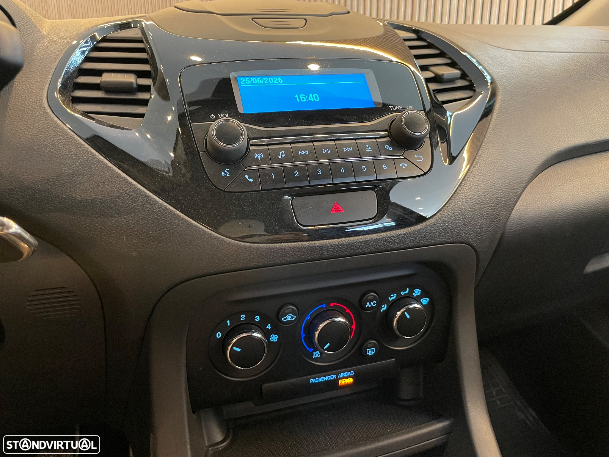 Ford KA+ 1.2 Ti-VCT Ultimate - 10