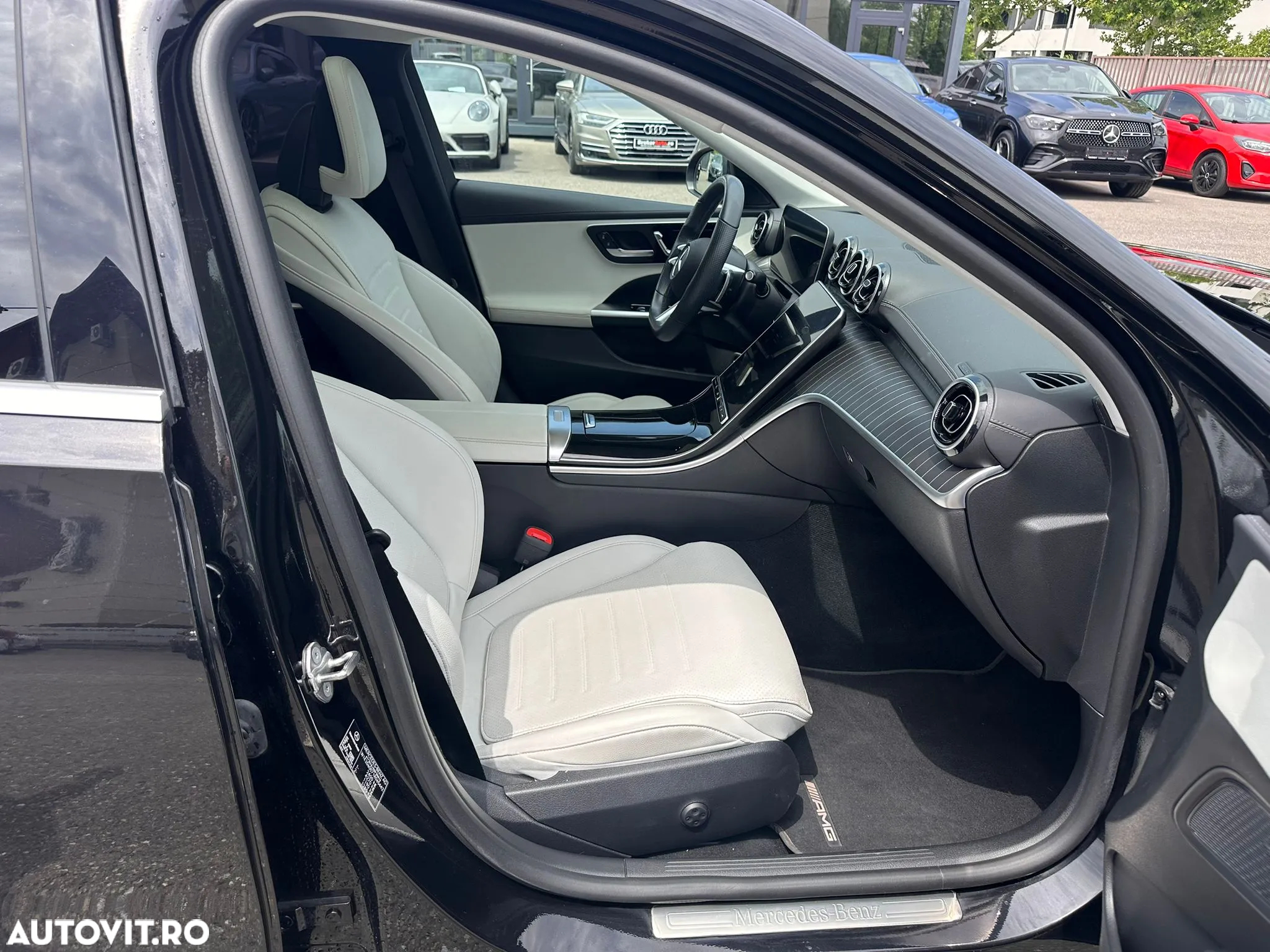 Mercedes-Benz C 300 d T 9G-TRONIC AMG Line - 12