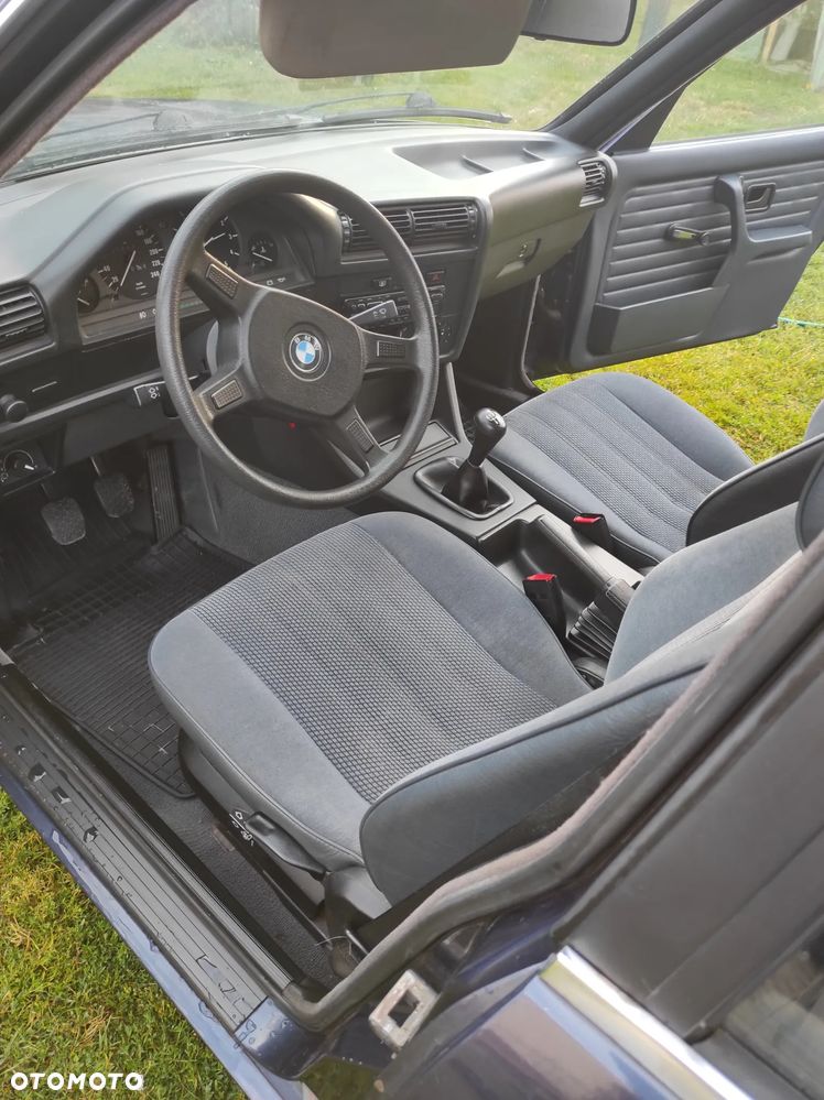 BMW Seria 3 316i - 3