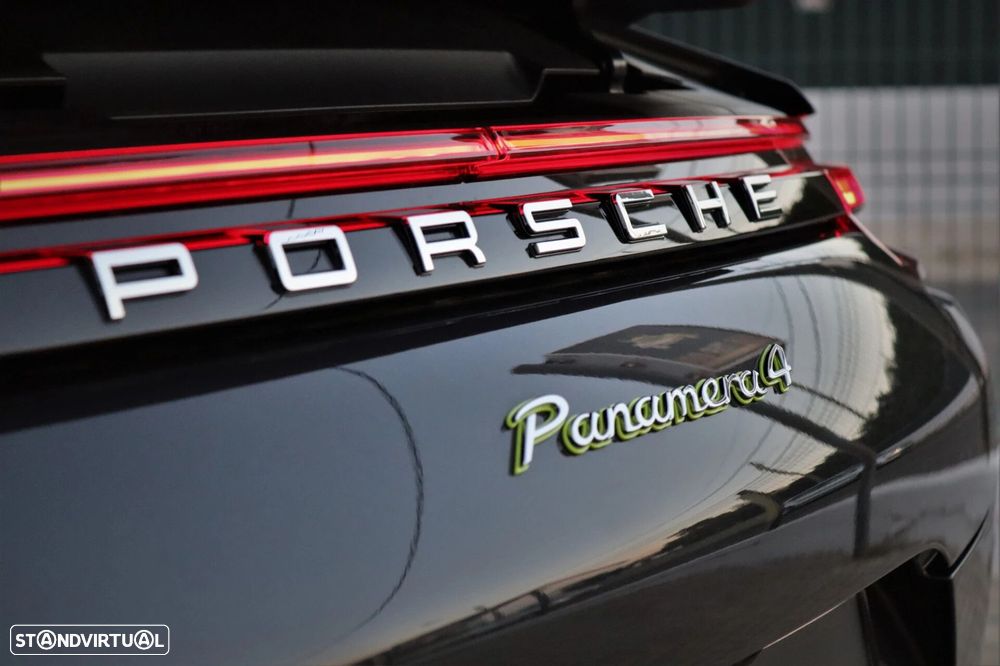 Porsche Panamera 4 E-Hybrid - 4