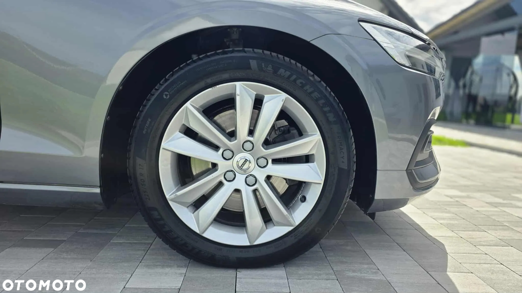 Volvo V60 D4 AWD Momentum Pro - 2