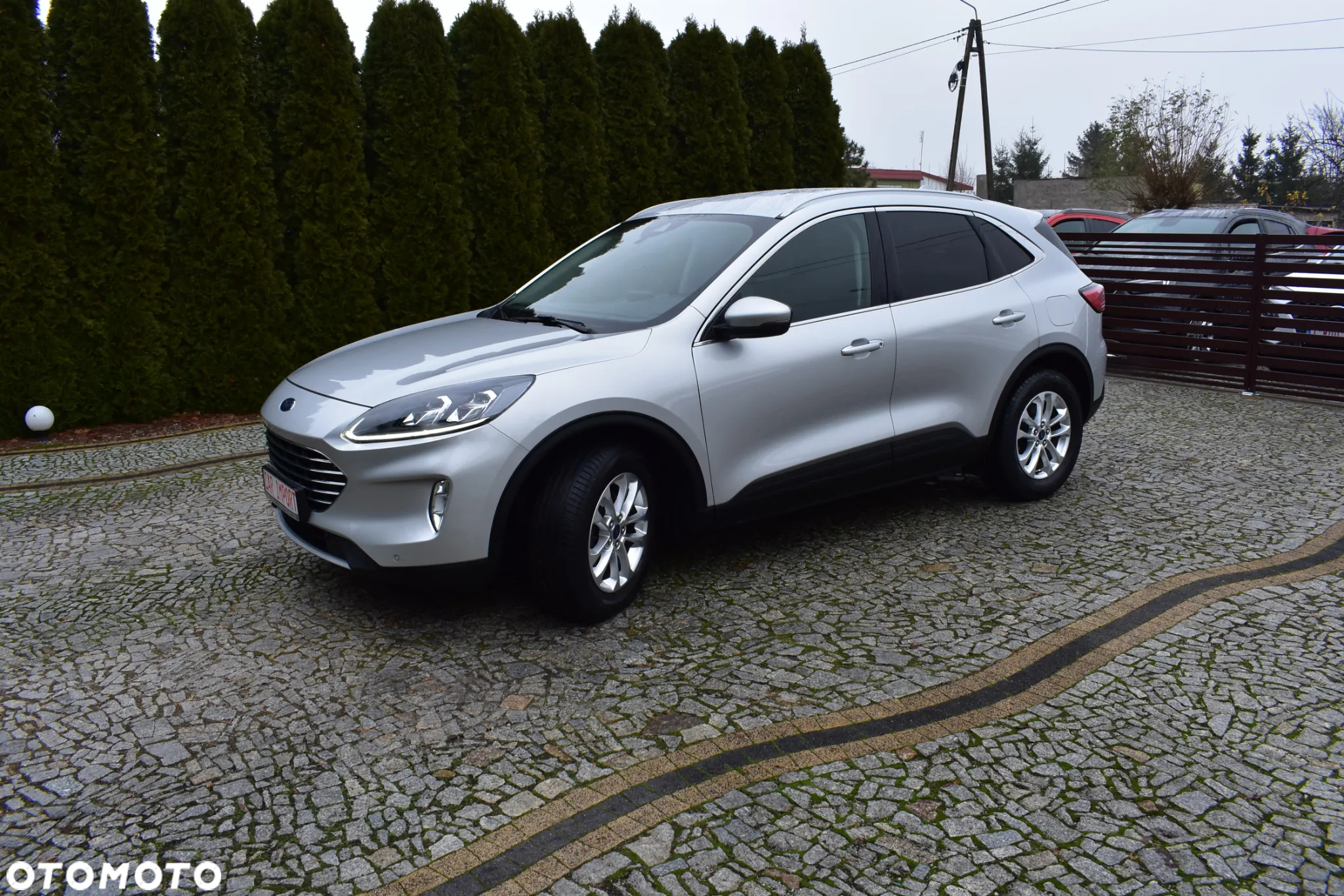 Ford Kuga 2.0 TDCi 2x4 Titanium - 21