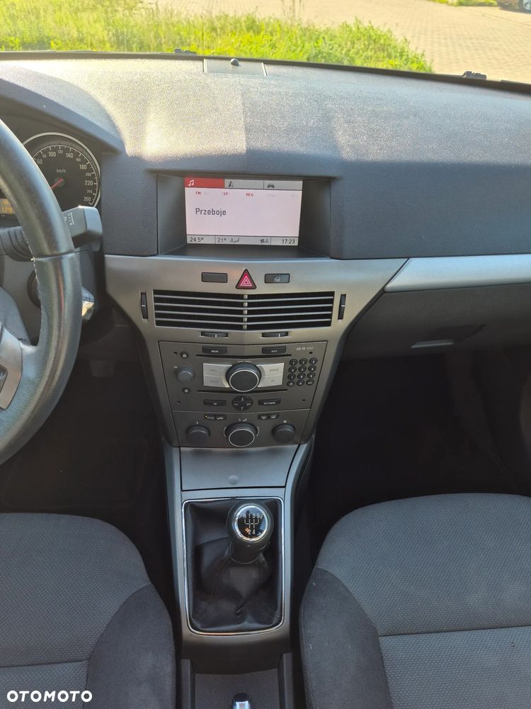 Opel Astra 1.6 Enjoy - 12