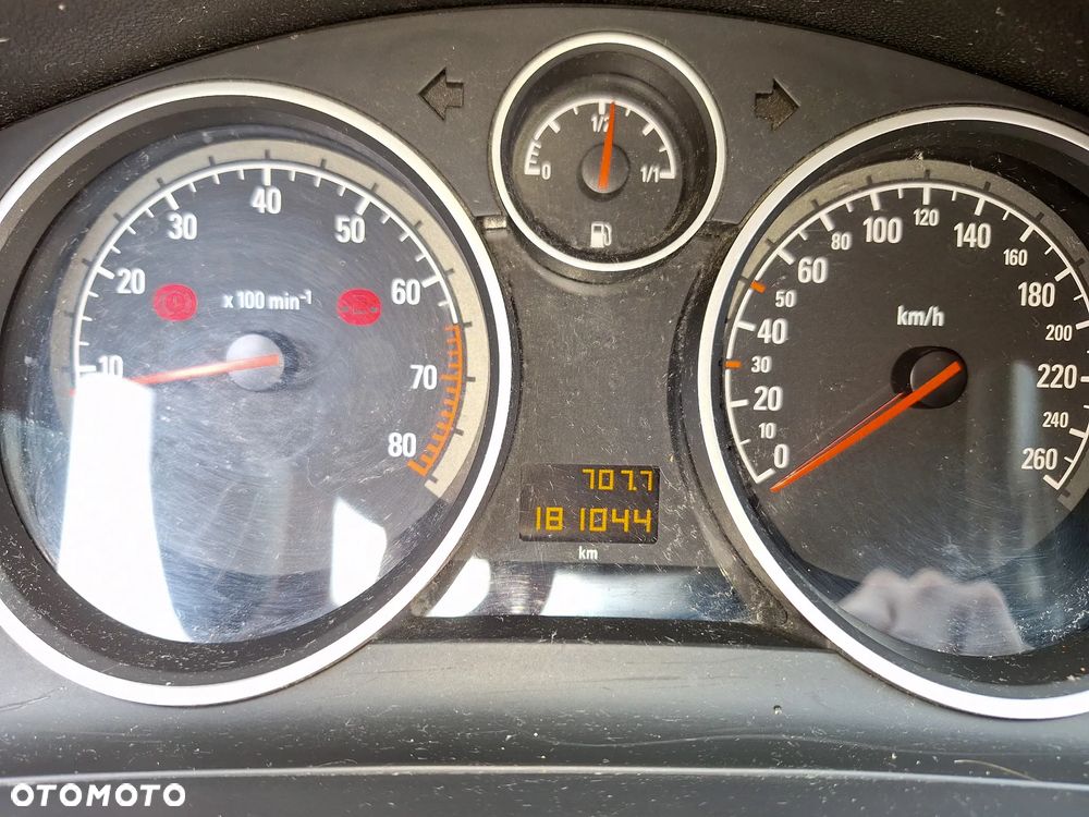 Opel Zafira 1.8 Cosmo EU5 - 5