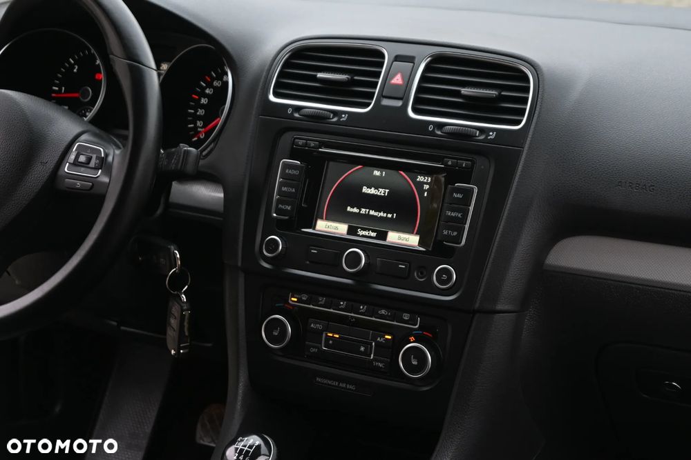 Volkswagen Golf 2.0 TDI DPF MATCH - 29