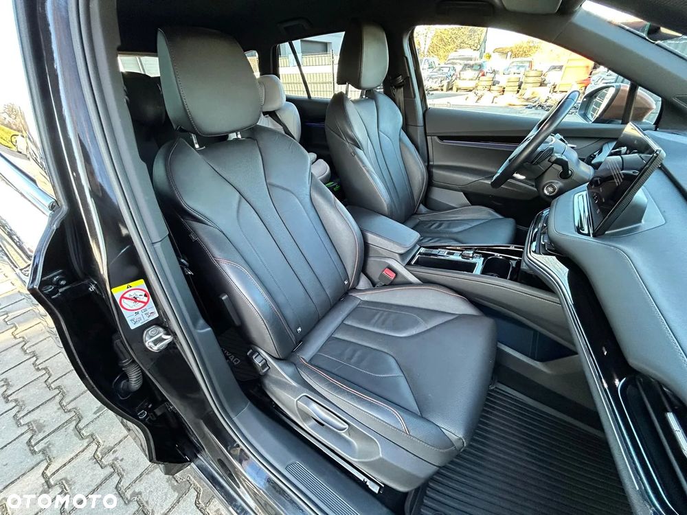 Skoda Enyaq 60 62kWh Founders - 28