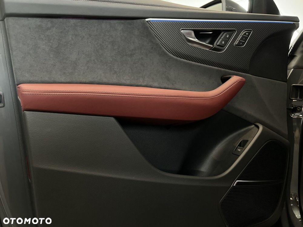 Audi SQ8 - 31
