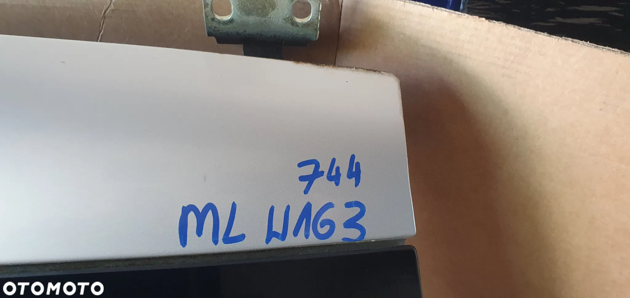 Klapa bagażnika tył tylna Mercedes ML W163 Lift 744 C744 - 7