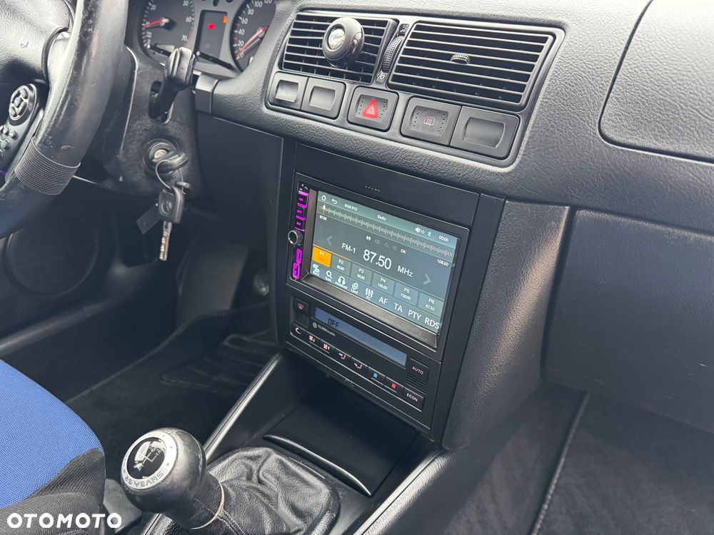 Volkswagen Golf 1.6 Edition - 28