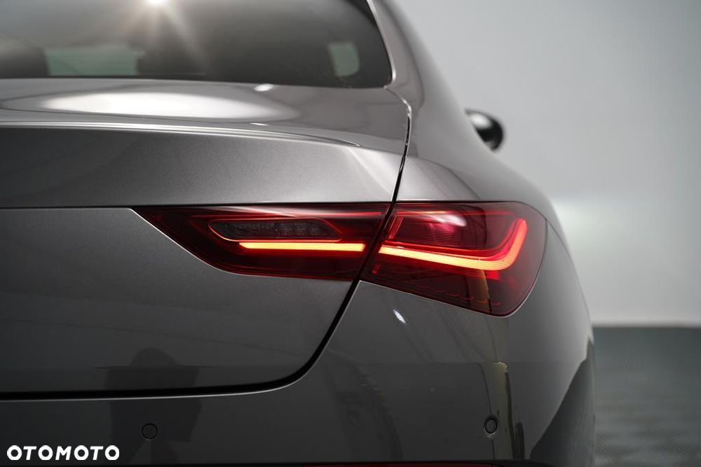Mercedes-Benz CLA 200 mHEV AMG Line 7G-DCT - 22