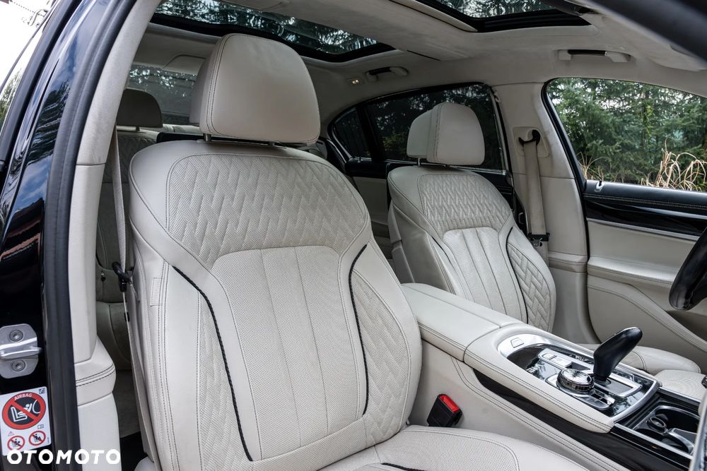 BMW Seria 7 - 25