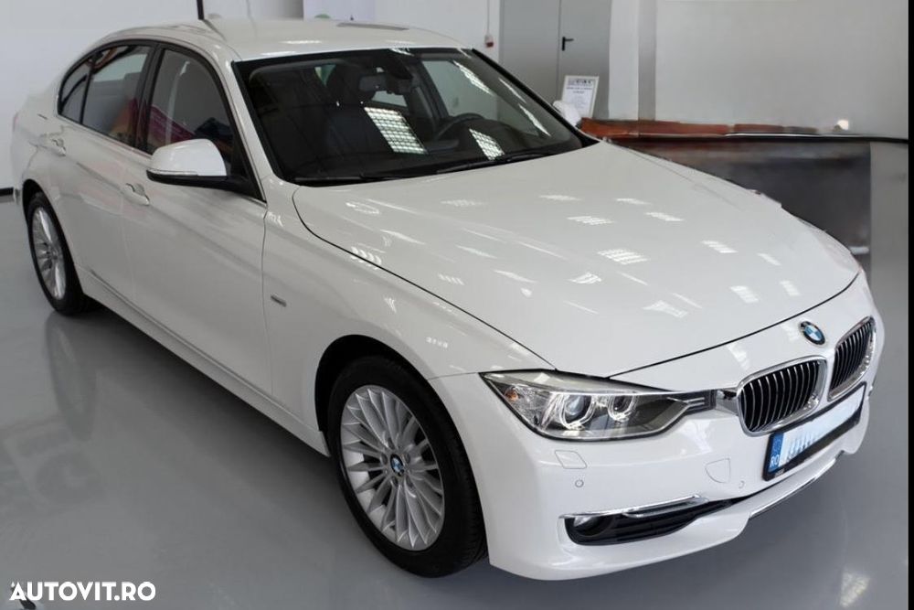 BMW Seria 3 320d Aut. Luxury Line - 1