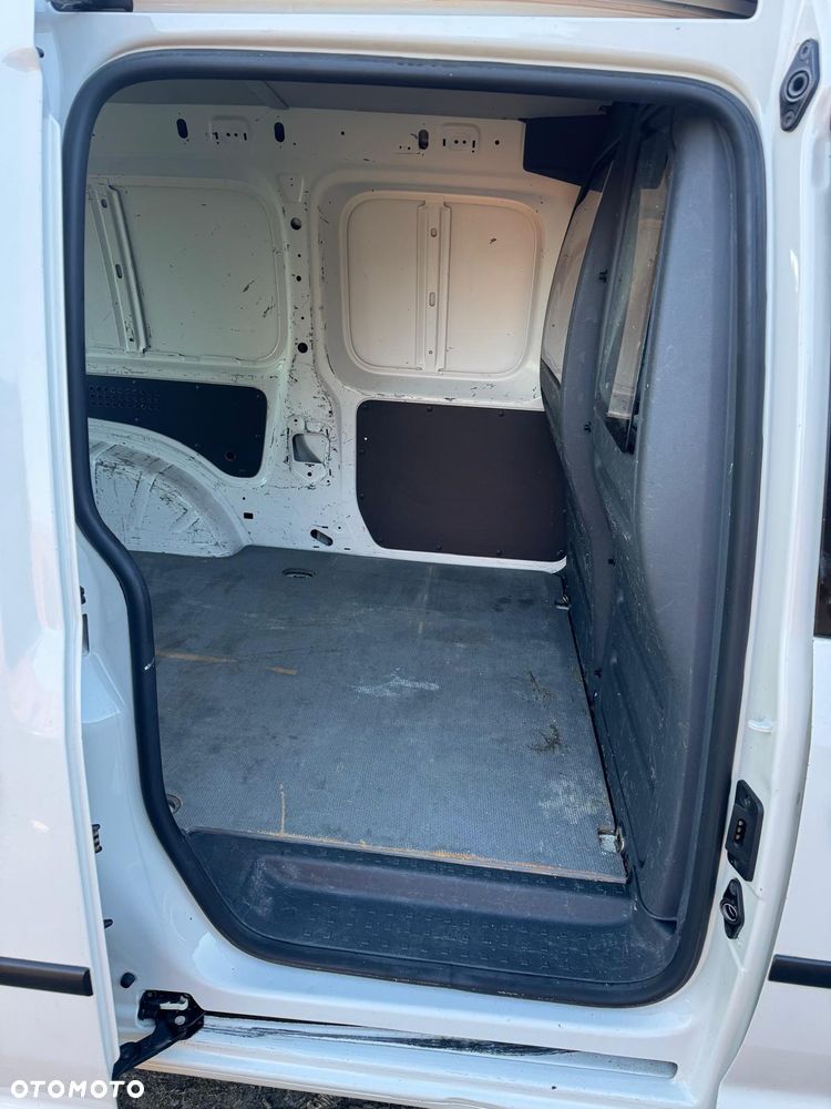 Volkswagen Caddy - 12