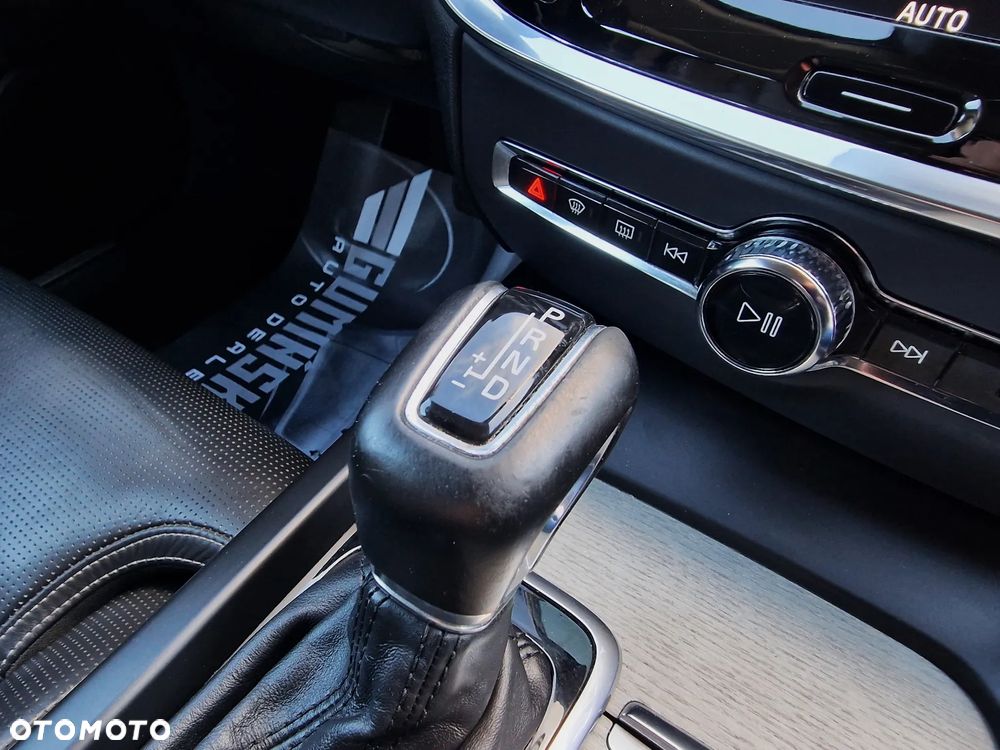 Volvo V60 D3 Geartronic Inscription - 23