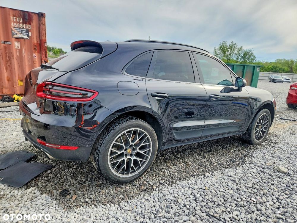 Porsche Macan - 4