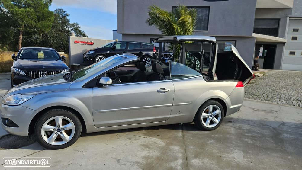 Ford Focus 1.6 16V Titanium - 2