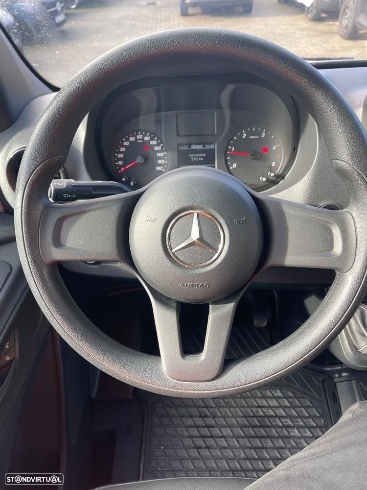 Mercedes-Benz SPRINTER - 11
