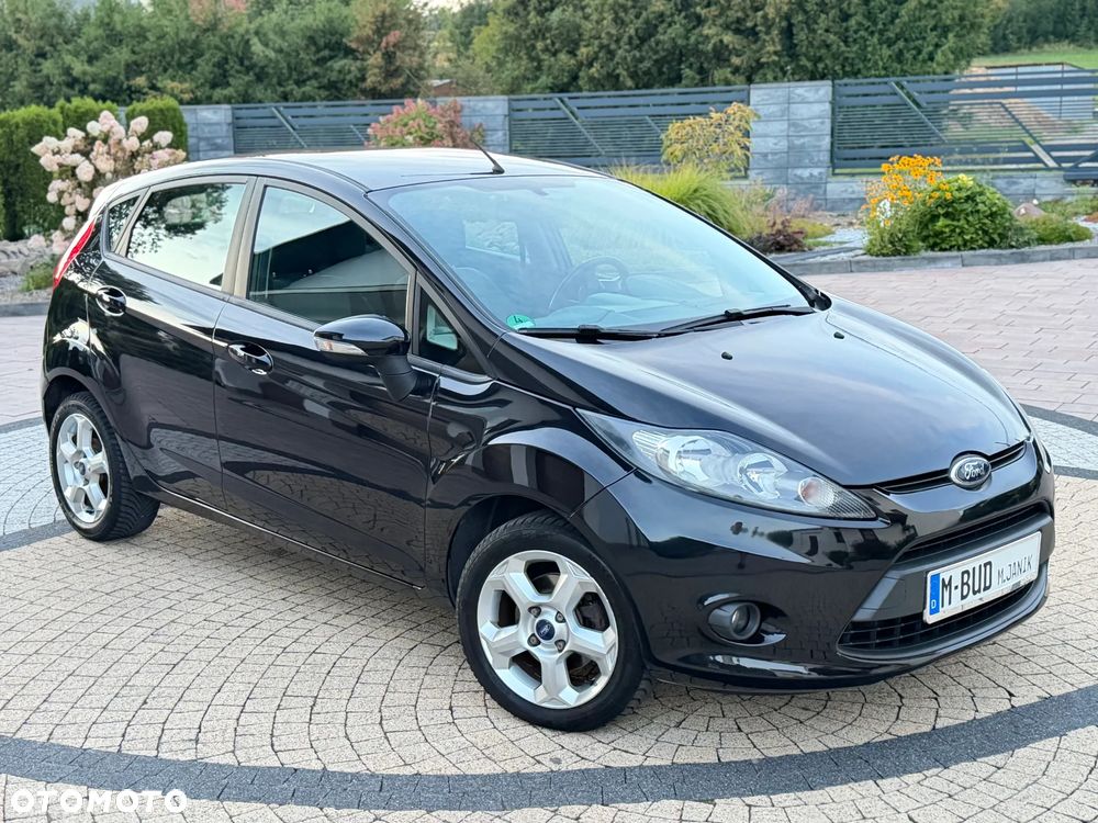 Ford Fiesta - 23