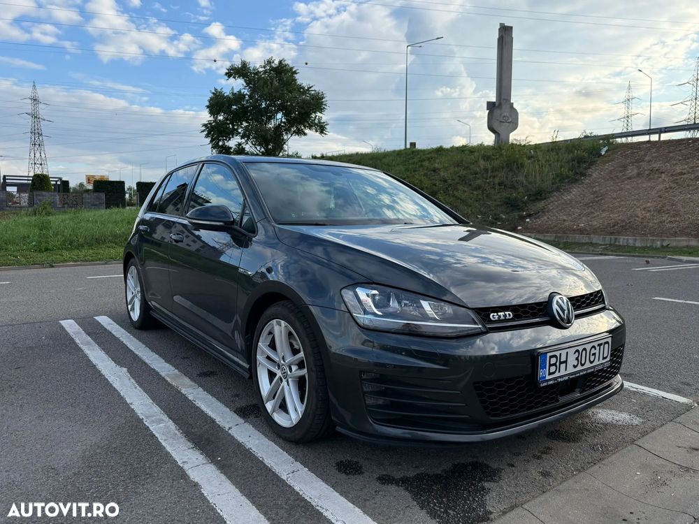Volkswagen Golf 2.0 TDI DSG GTD - 1