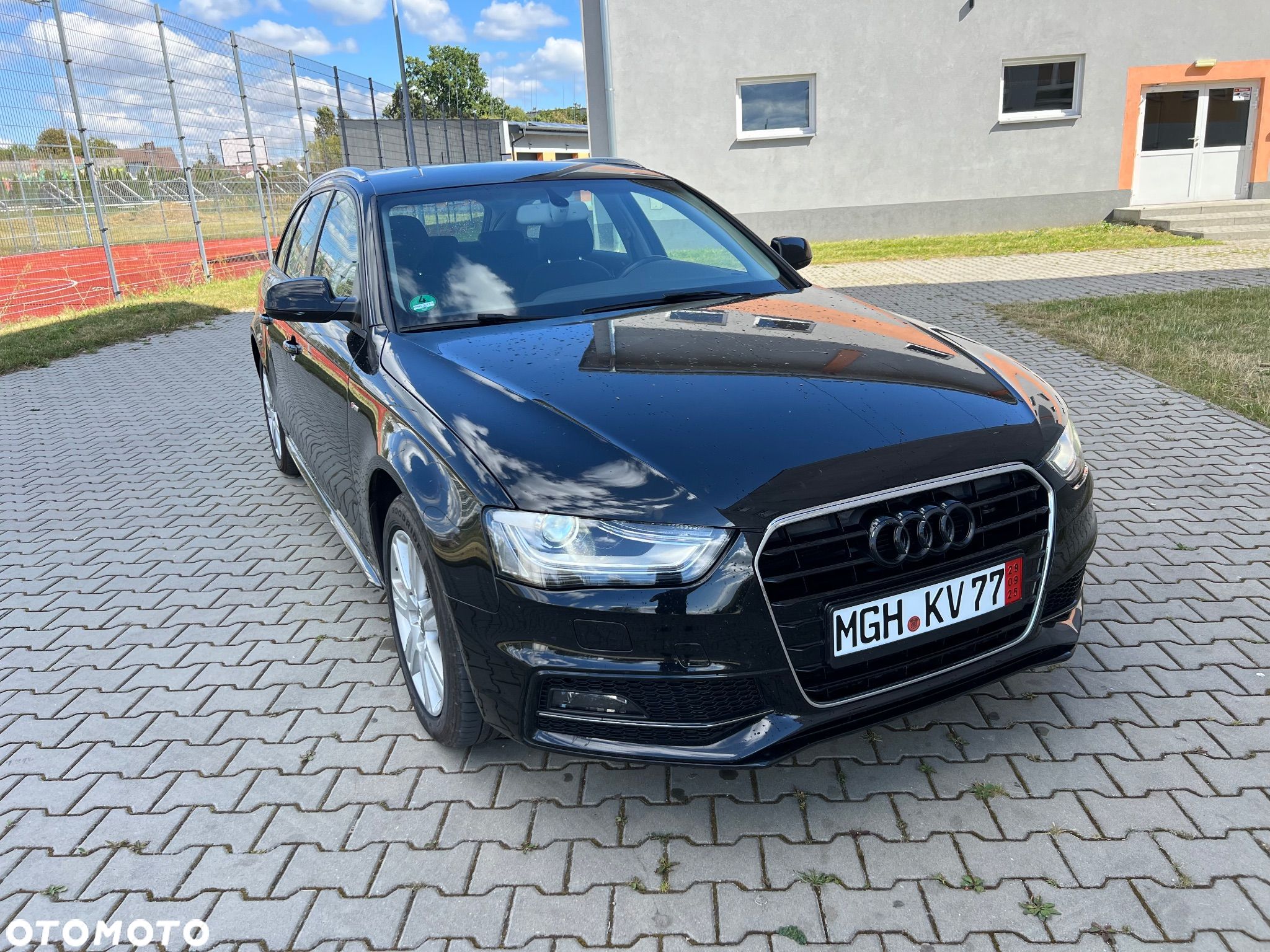 Audi A4 2.0 TDI DPF clean diesel S line Sportpaket - 1