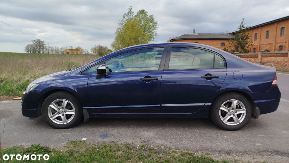 Honda Civic 1.8 Base - 11