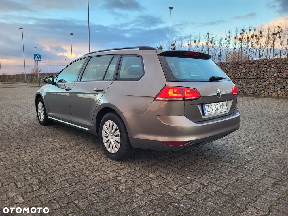 Volkswagen Golf 1.6 TDI BlueMotion Technology DSG Trendline - 4