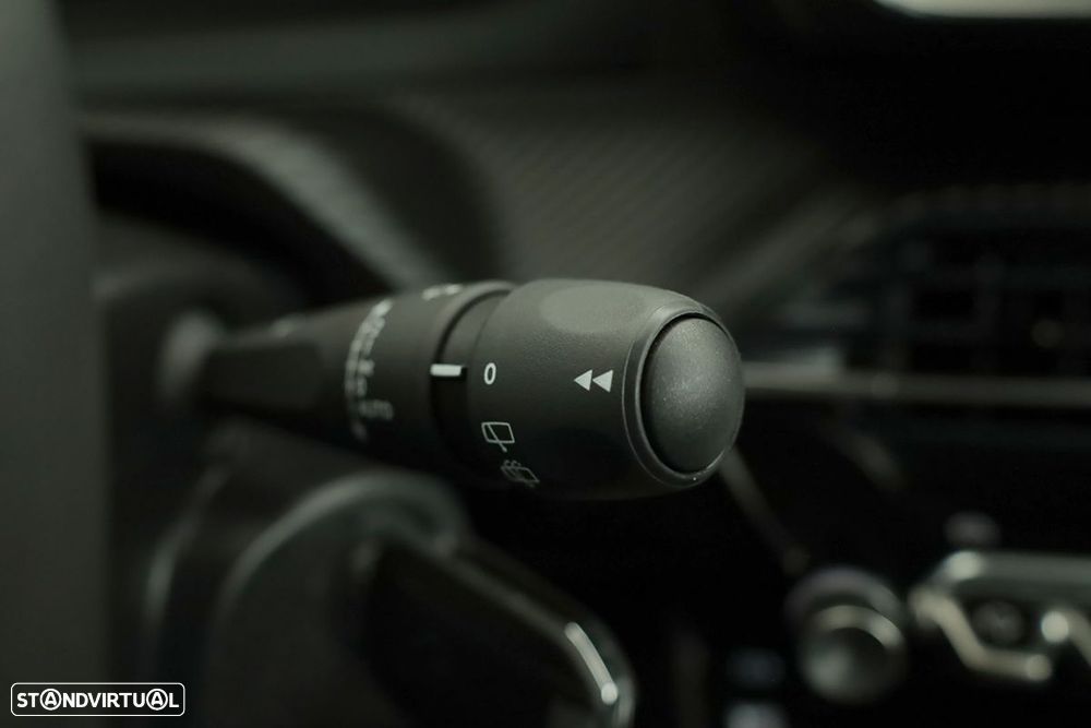 Peugeot 2008 1.2 PureTech Allure - 19