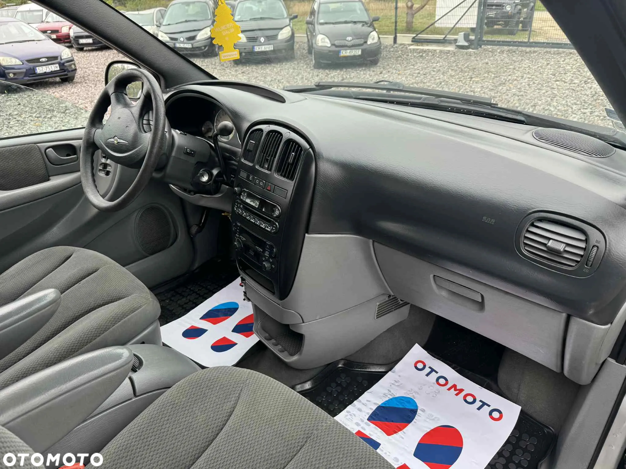 Chrysler Voyager 2.8 LX CRD - 10