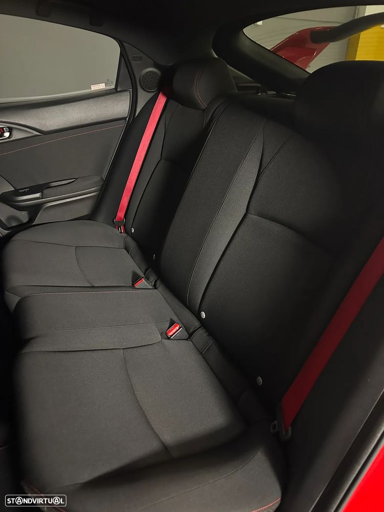 Honda Civic 2.0 VTEC Turbo Type R - 13