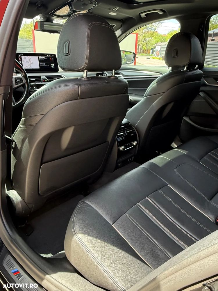 BMW Seria 5 530d xDrive AT MHEV - 8