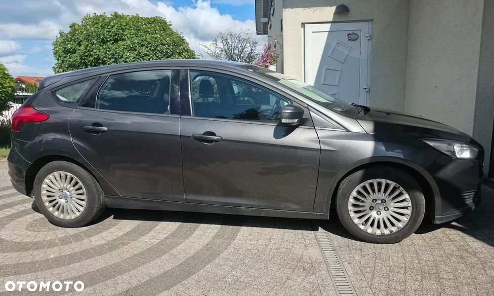 Ford Focus 1.5 TDCi Trend - 6