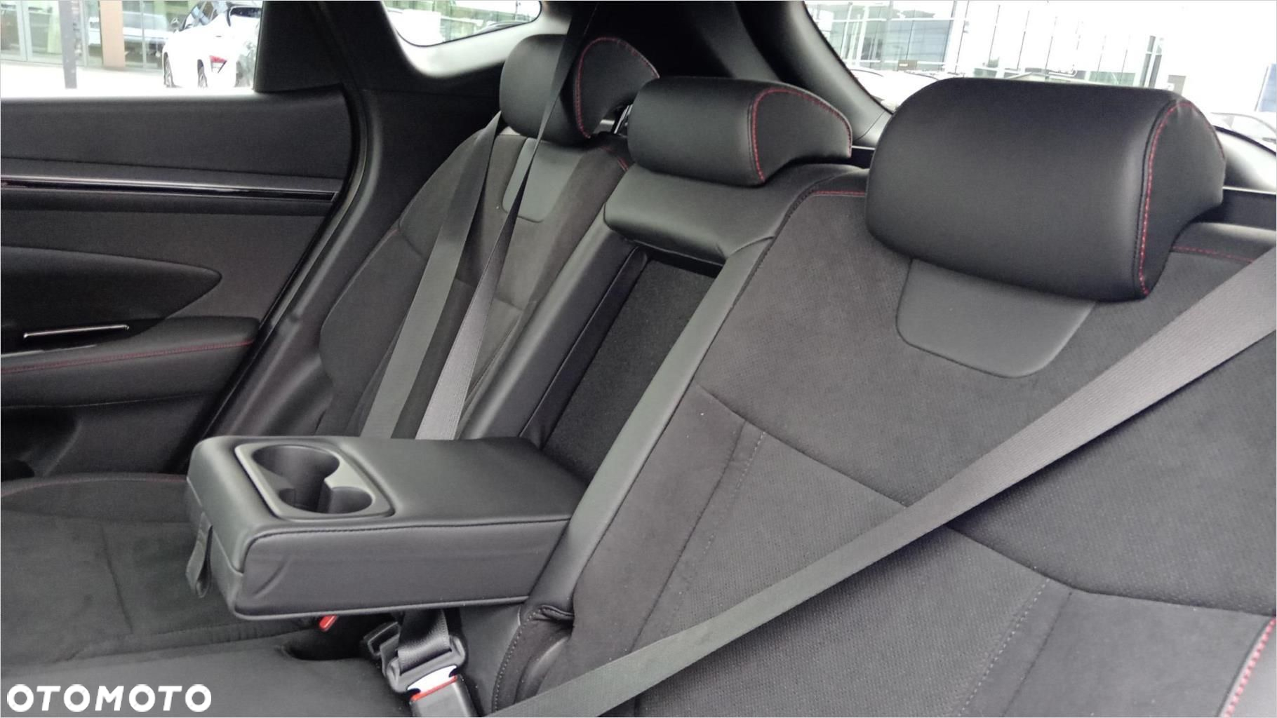 Hyundai Tucson - 16
