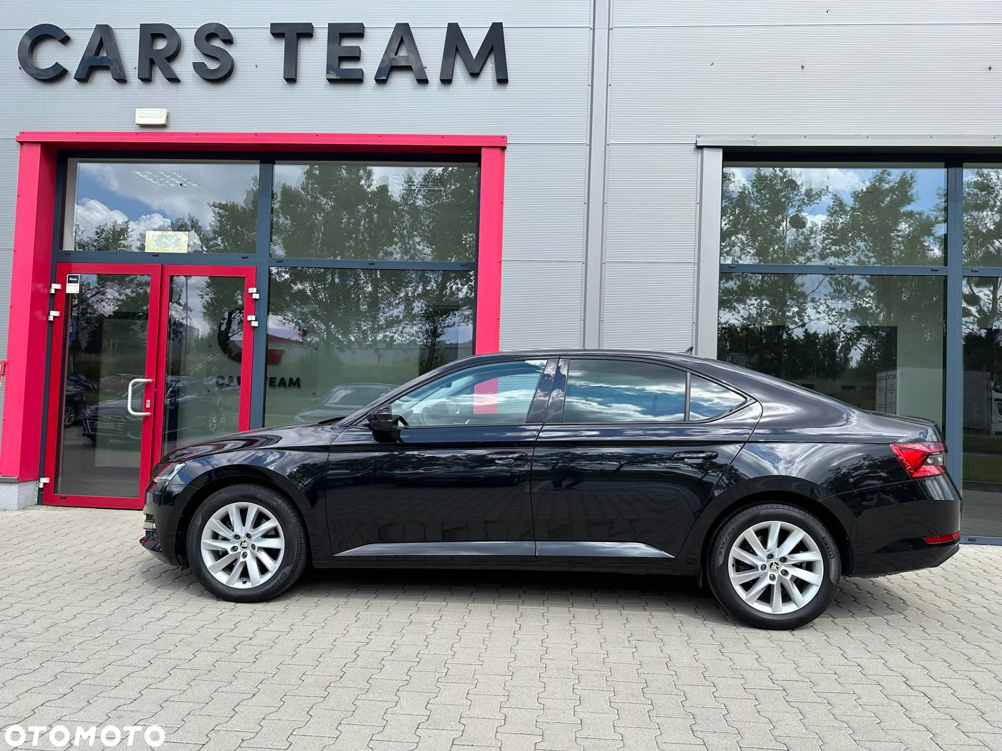 Skoda Superb 2.0 TDI SCR Style DSG - 5