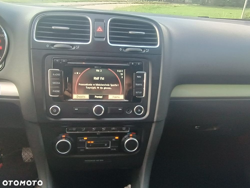 Volkswagen Golf 2.0 TDI Highline - 11